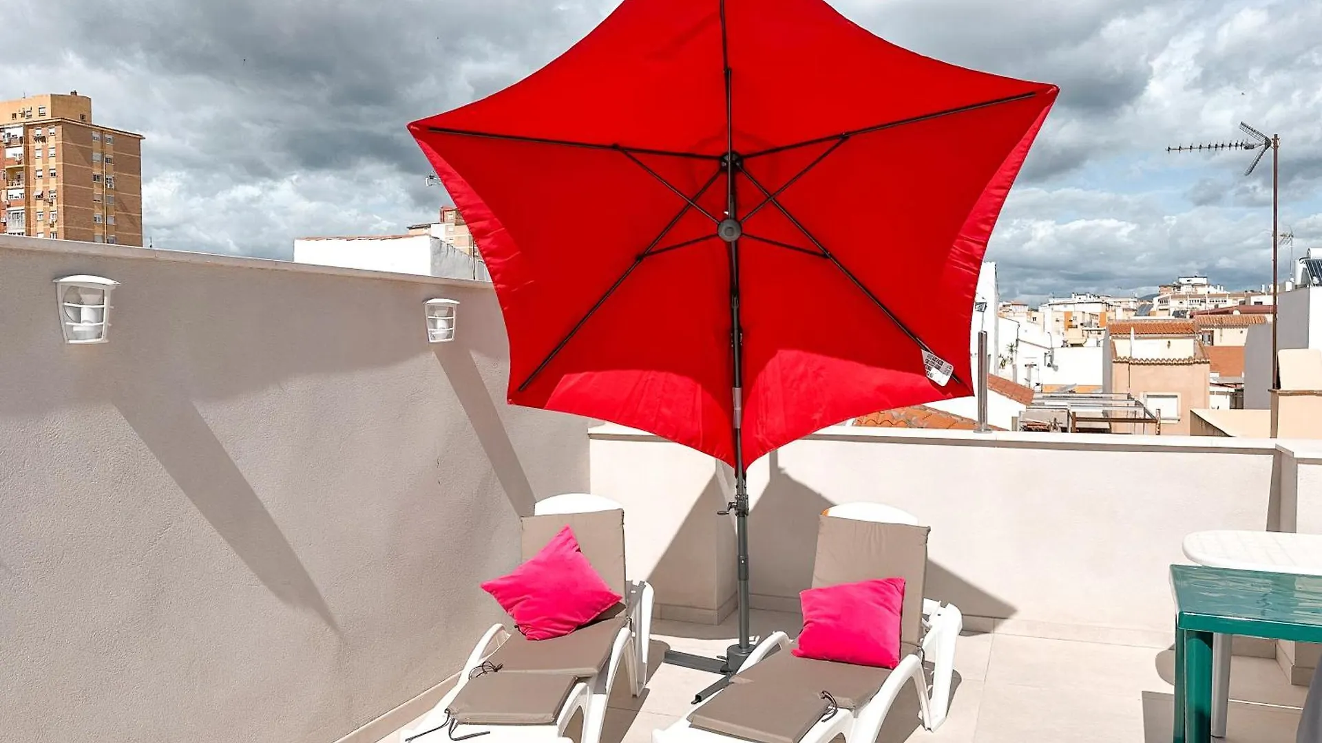 Ferienhaus Arthouse Huelin 200 M From Beach Málaga